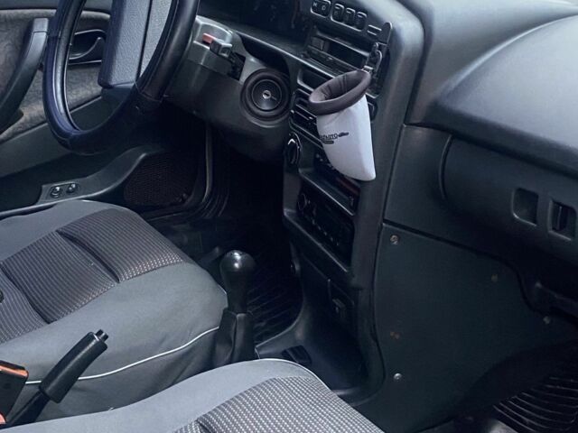 Серый ВАЗ 2115 Самара, объемом двигателя 1.6 л и пробегом 200 тыс. км за 1900 $, фото 3 на Automoto.ua