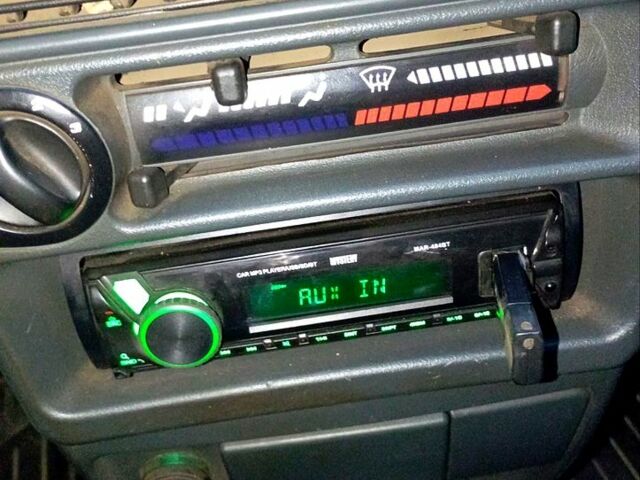 Серый ВАЗ 2115 Самара, объемом двигателя 1.6 л и пробегом 187 тыс. км за 2600 $, фото 9 на Automoto.ua