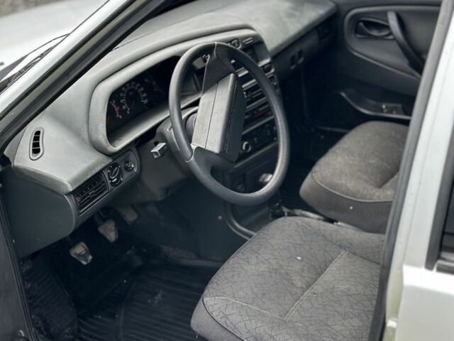 ВАЗ 2115 Самара 2007 в Мукачеве на Automoto.ua Серый ВАЗ 2115 Самара, объемом двигателя 1.6 л и пробегом 170 тыс. км за 1300 $, фото 6 на Automoto.ua