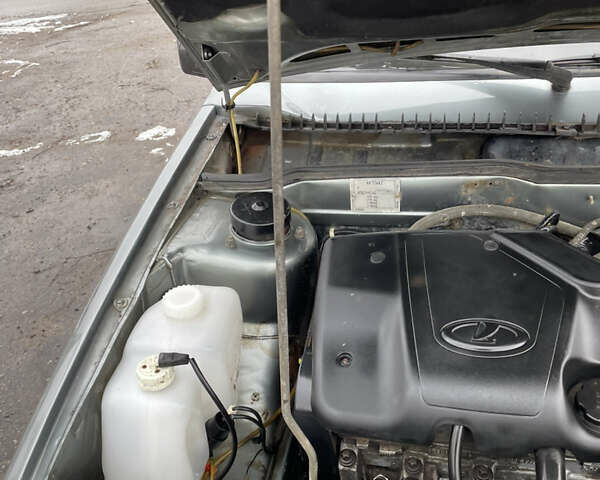 Серый ВАЗ 2115 Самара, объемом двигателя 1.6 л и пробегом 220 тыс. км за 2200 $, фото 9 на Automoto.ua