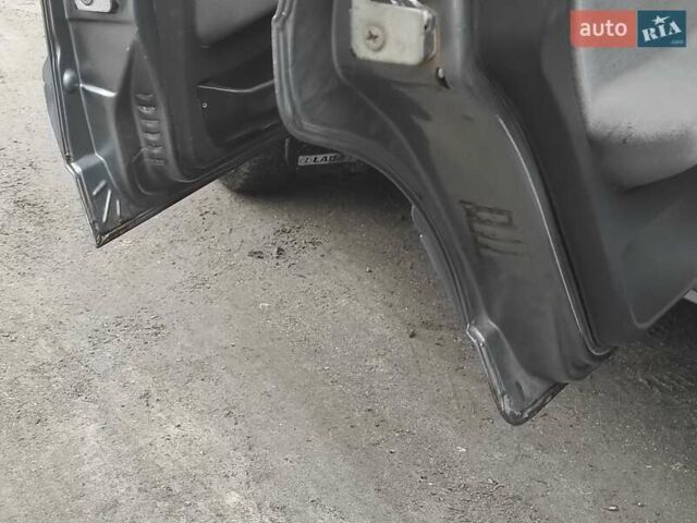 Серый ВАЗ 2115 Самара, объемом двигателя 1.6 л и пробегом 257 тыс. км за 1500 $, фото 15 на Automoto.ua