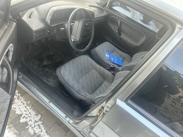 Сірий ВАЗ 2115 Самара, об'ємом двигуна 1.6 л та пробігом 120 тис. км за 1600 $, фото 5 на Automoto.ua