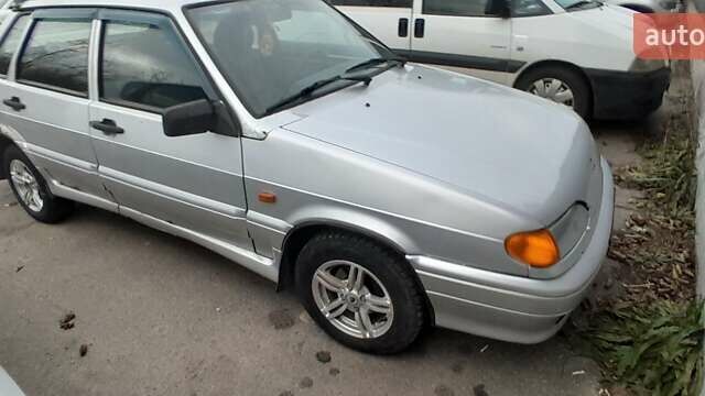 Серый ВАЗ 2115 Самара, объемом двигателя 1.6 л и пробегом 296 тыс. км за 1100 $, фото 5 на Automoto.ua