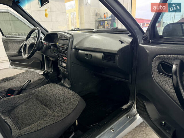 Серый ВАЗ 2115 Самара, объемом двигателя 1.6 л и пробегом 281 тыс. км за 2250 $, фото 10 на Automoto.ua
