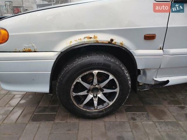 Серый ВАЗ 2115 Самара, объемом двигателя 1.6 л и пробегом 233 тыс. км за 1300 $, фото 5 на Automoto.ua