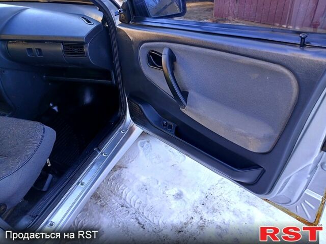 Серый ВАЗ 2115 Самара, объемом двигателя 1.6 л и пробегом 165 тыс. км за 2100 $, фото 8 на Automoto.ua