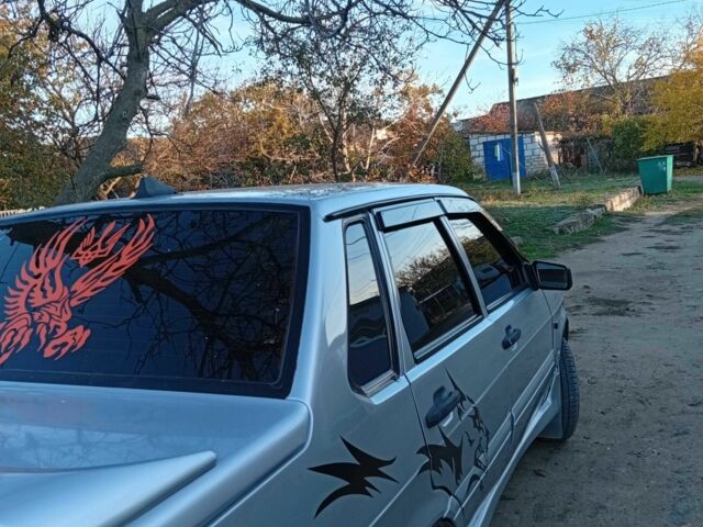 Серый ВАЗ 2115 Самара, объемом двигателя 1.6 л и пробегом 250 тыс. км за 2100 $, фото 4 на Automoto.ua