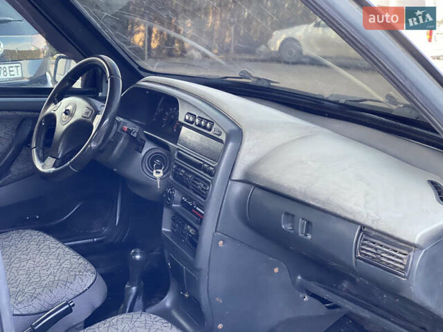 Серый ВАЗ 2115 Самара, объемом двигателя 1.6 л и пробегом 105 тыс. км за 2150 $, фото 63 на Automoto.ua
