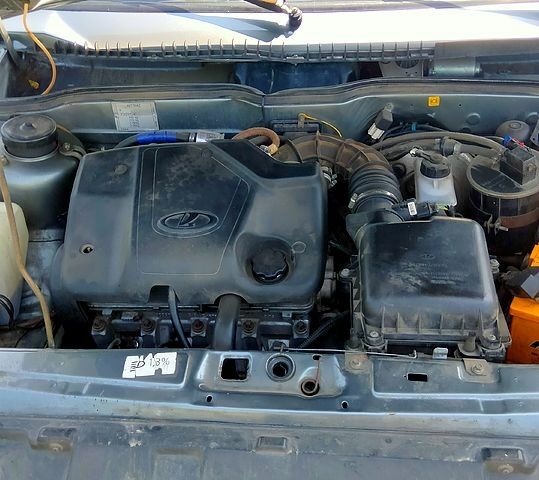 Серый ВАЗ 2115 Самара, объемом двигателя 1.6 л и пробегом 0 тыс. км за 2000 $, фото 3 на Automoto.ua