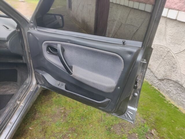 Сірий ВАЗ 2115 Самара, об'ємом двигуна 1.6 л та пробігом 300 тис. км за 1400 $, фото 7 на Automoto.ua