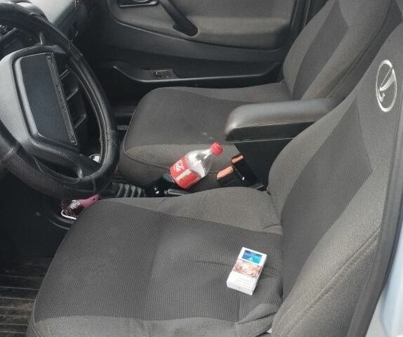 Серый ВАЗ 2115 Самара, объемом двигателя 1.6 л и пробегом 250 тыс. км за 900 $, фото 7 на Automoto.ua