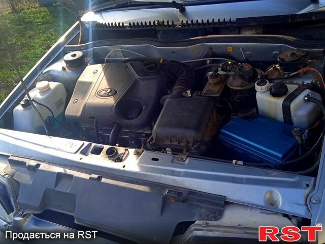 Серый ВАЗ 2115 Самара, объемом двигателя 1.6 л и пробегом 200 тыс. км за 2100 $, фото 1 на Automoto.ua