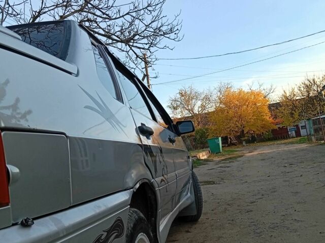 Серый ВАЗ 2115 Самара, объемом двигателя 1.6 л и пробегом 250 тыс. км за 2100 $, фото 3 на Automoto.ua