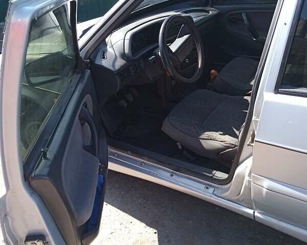 Серый ВАЗ 2115 Самара, объемом двигателя 1.6 л и пробегом 260 тыс. км за 1550 $, фото 9 на Automoto.ua