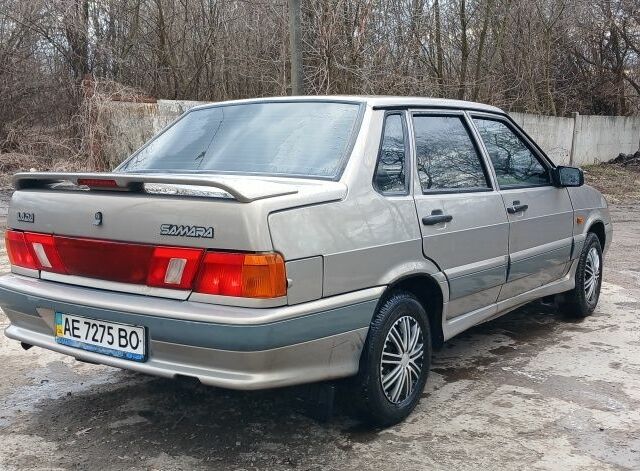 Сірий ВАЗ 2115 Самара, об'ємом двигуна 1.6 л та пробігом 218 тис. км за 1900 $, фото 4 на Automoto.ua