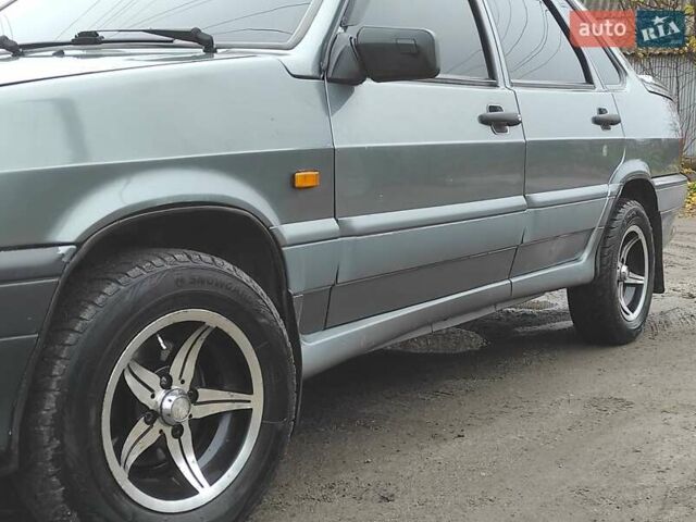 Серый ВАЗ 2115 Самара, объемом двигателя 1.6 л и пробегом 257 тыс. км за 1500 $, фото 1 на Automoto.ua