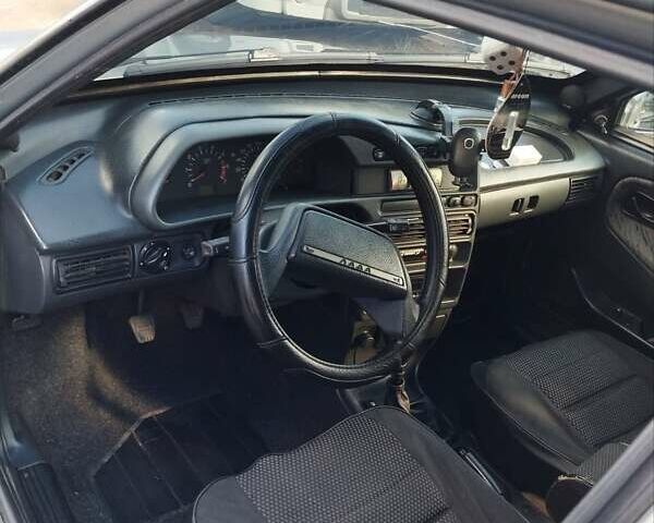 Серый ВАЗ 2115 Самара, объемом двигателя 1.6 л и пробегом 272 тыс. км за 1900 $, фото 2 на Automoto.ua