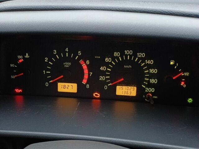 Серый ВАЗ 2115 Самара, объемом двигателя 1.6 л и пробегом 150 тыс. км за 2400 $, фото 5 на Automoto.ua