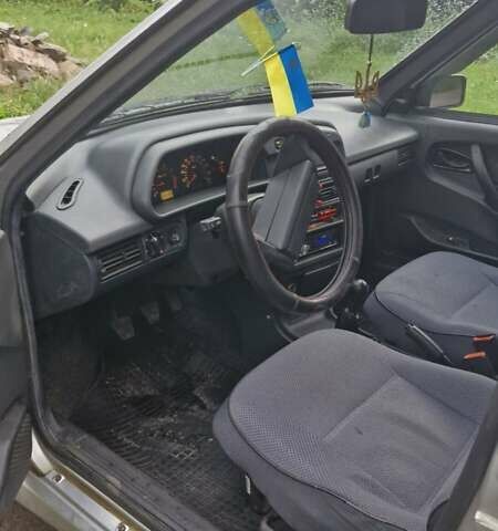 Сірий ВАЗ 2115 Самара, об'ємом двигуна 1.6 л та пробігом 120 тис. км за 2200 $, фото 2 на Automoto.ua