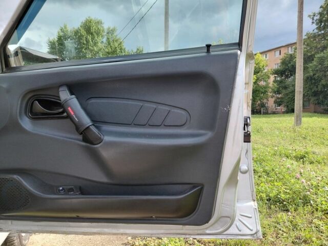 Сірий ВАЗ 2115 Самара, об'ємом двигуна 1.6 л та пробігом 116 тис. км за 2100 $, фото 7 на Automoto.ua