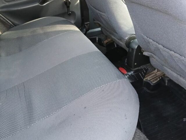 Серый ВАЗ 2115 Самара, объемом двигателя 1.6 л и пробегом 165 тыс. км за 1941 $, фото 7 на Automoto.ua