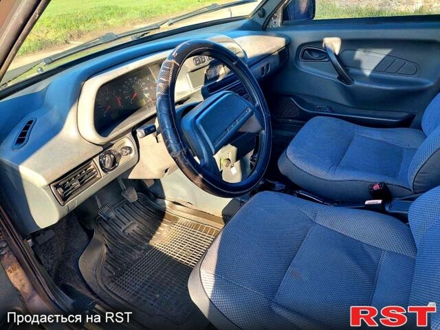 Сірий ВАЗ 2115 Самара, об'ємом двигуна 1.6 л та пробігом 182 тис. км за 1550 $, фото 6 на Automoto.ua