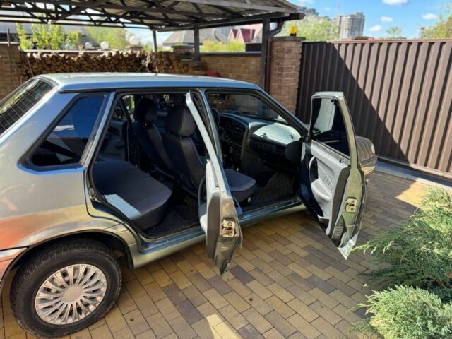 Серый ВАЗ 2115 Самара, объемом двигателя 1.6 л и пробегом 106 тыс. км за 2350 $, фото 4 на Automoto.ua