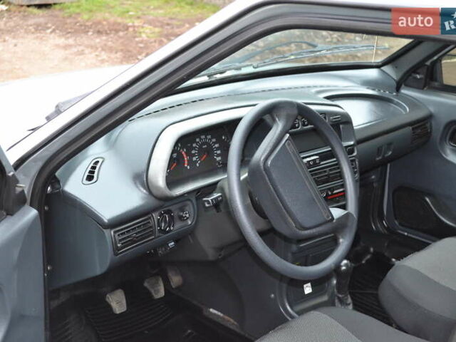 Серый ВАЗ 2115 Самара, объемом двигателя 1.6 л и пробегом 176 тыс. км за 2300 $, фото 15 на Automoto.ua