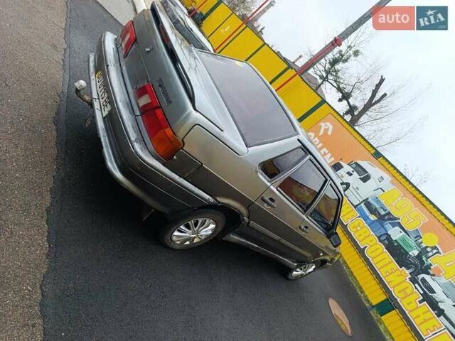 Серый ВАЗ 2115 Самара, объемом двигателя 1.6 л и пробегом 180 тыс. км за 1090 $, фото 3 на Automoto.ua