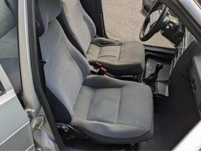 Сірий ВАЗ 2115 Самара, об'ємом двигуна 1.6 л та пробігом 75 тис. км за 1650 $, фото 6 на Automoto.ua