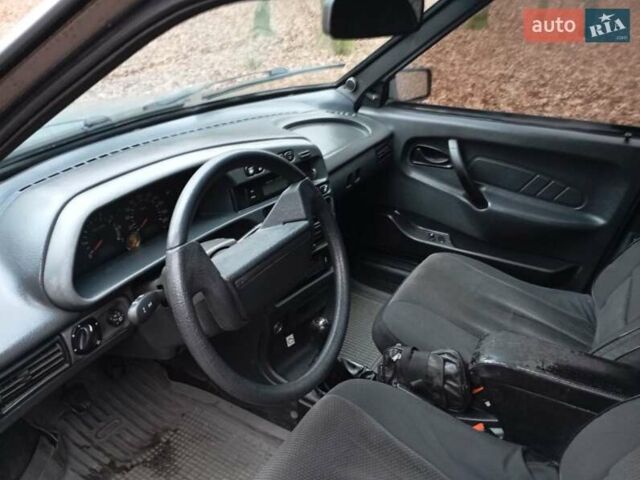 Серый ВАЗ 2115 Самара, объемом двигателя 1.6 л и пробегом 110 тыс. км за 1950 $, фото 12 на Automoto.ua