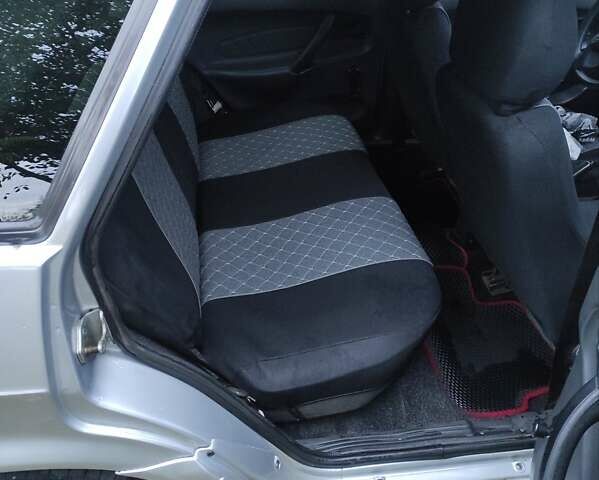 Серый ВАЗ 2115 Самара, объемом двигателя 1.6 л и пробегом 212 тыс. км за 3000 $, фото 10 на Automoto.ua