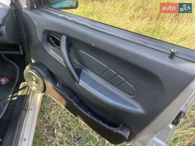 ВАЗ 2115 Самара 2008 у Львові на Automoto.ua Сірий ВАЗ 2115 Самара, об'ємом двигуна 1.6 л та пробігом 235 тис. км за 1150 $, фото 6 на Automoto.ua