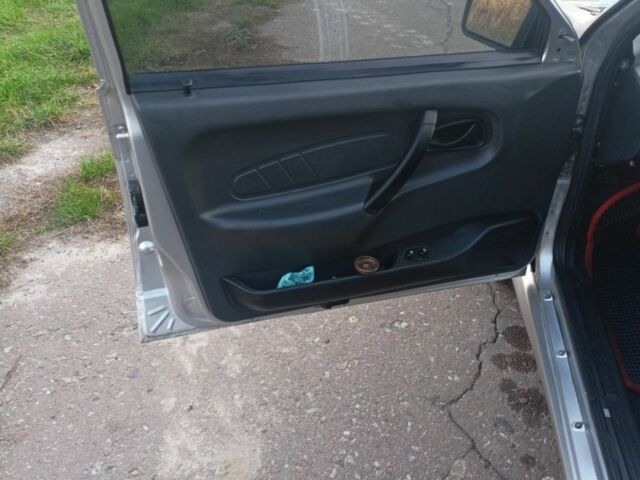 Серый ВАЗ 2115 Самара, объемом двигателя 0 л и пробегом 252 тыс. км за 2200 $, фото 14 на Automoto.ua