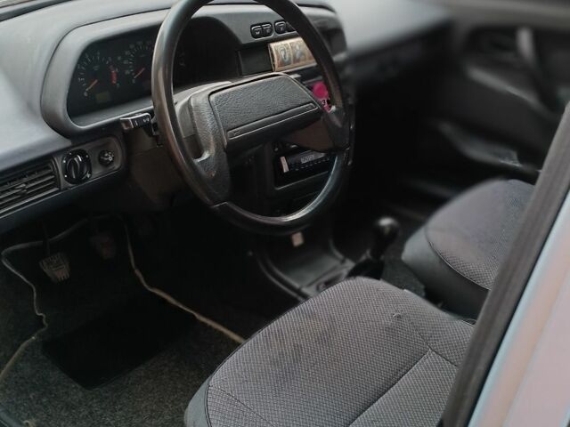 Серый ВАЗ 2115 Самара, объемом двигателя 1.6 л и пробегом 143 тыс. км за 1950 $, фото 6 на Automoto.ua