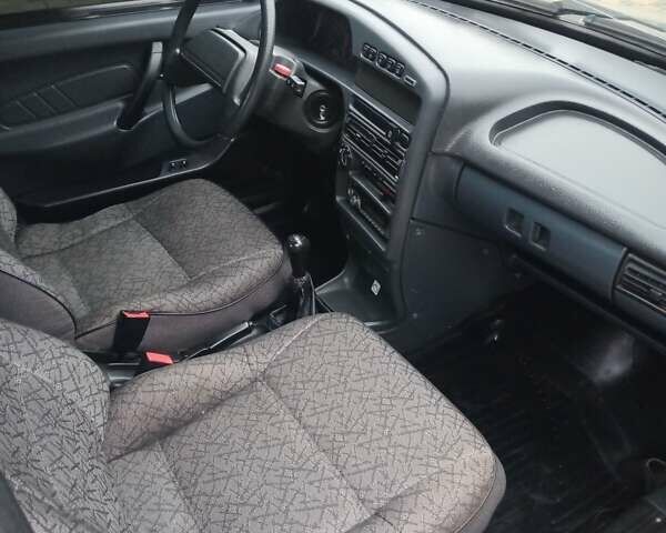 Серый ВАЗ 2115 Самара, объемом двигателя 1.6 л и пробегом 175 тыс. км за 1900 $, фото 39 на Automoto.ua