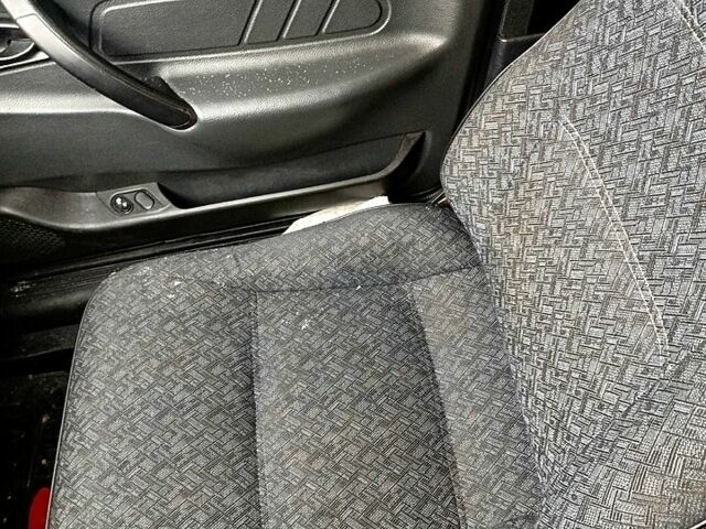 Сірий ВАЗ 2115 Самара, об'ємом двигуна 1.6 л та пробігом 162 тис. км за 2650 $, фото 7 на Automoto.ua