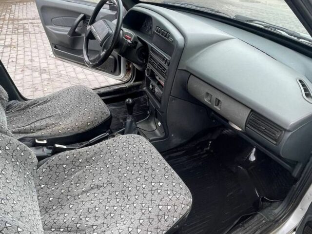 Серый ВАЗ 2115 Самара, объемом двигателя 1.6 л и пробегом 98 тыс. км за 2200 $, фото 4 на Automoto.ua