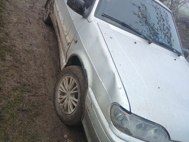 Серый ВАЗ 2115 Самара, объемом двигателя 1.6 л и пробегом 136 тыс. км за 1599 $, фото 2 на Automoto.ua