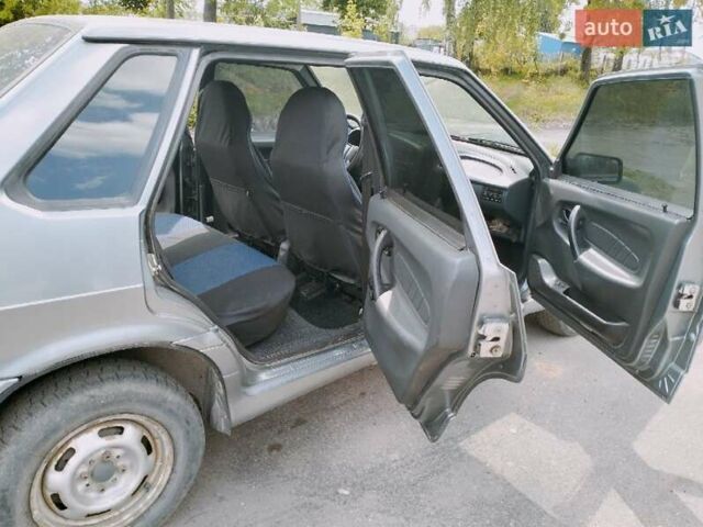 Серый ВАЗ 2115 Самара, объемом двигателя 1.6 л и пробегом 171 тыс. км за 1500 $, фото 4 на Automoto.ua