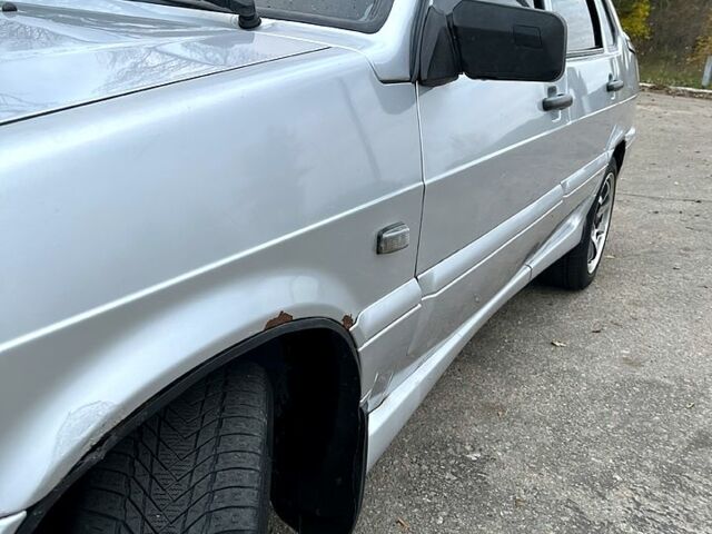 Серый ВАЗ 2115 Самара, объемом двигателя 1.6 л и пробегом 200 тыс. км за 2100 $, фото 9 на Automoto.ua