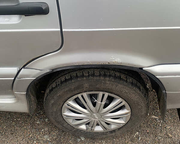 Серый ВАЗ 2115 Самара, объемом двигателя 1.59 л и пробегом 183 тыс. км за 2000 $, фото 6 на Automoto.ua