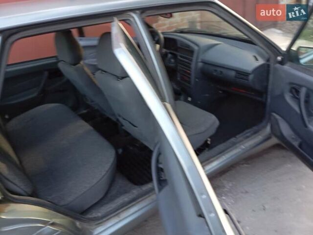 Серый ВАЗ 2115 Самара, объемом двигателя 1.6 л и пробегом 56 тыс. км за 3500 $, фото 4 на Automoto.ua