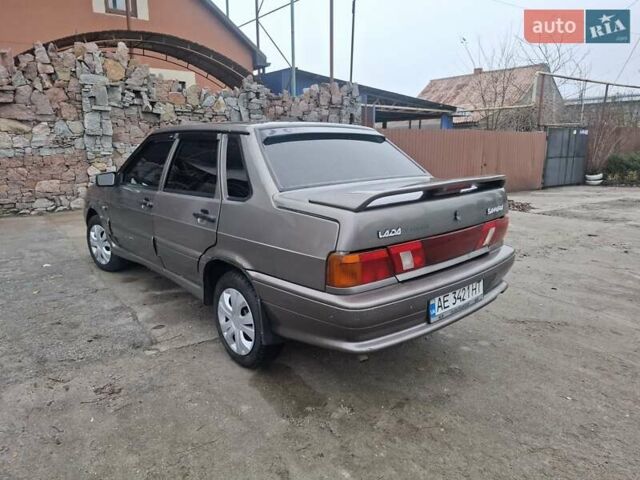Серый ВАЗ 2115 Самара, объемом двигателя 1.6 л и пробегом 200 тыс. км за 1950 $, фото 2 на Automoto.ua