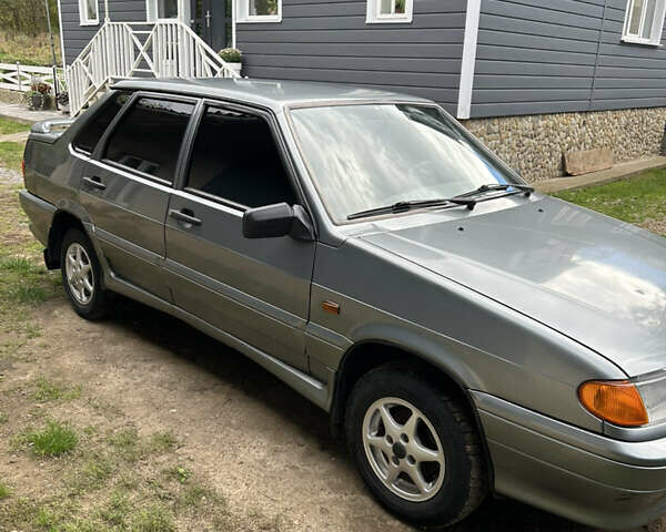 Серый ВАЗ 2115 Самара, объемом двигателя 1.6 л и пробегом 115 тыс. км за 1600 $, фото 1 на Automoto.ua