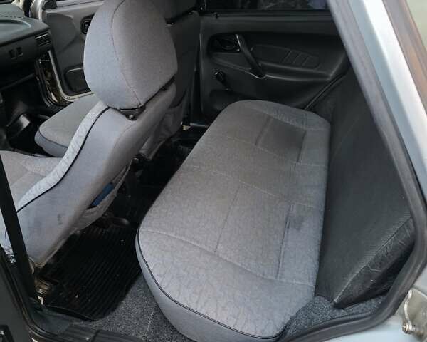 Сірий ВАЗ 2115 Самара, об'ємом двигуна 1.6 л та пробігом 111 тис. км за 2500 $, фото 7 на Automoto.ua