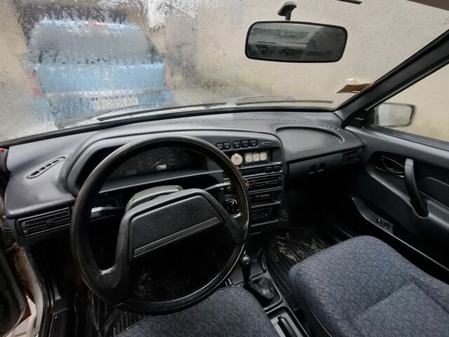 Серый ВАЗ 2115 Самара, объемом двигателя 1 л и пробегом 108 тыс. км за 2200 $, фото 3 на Automoto.ua