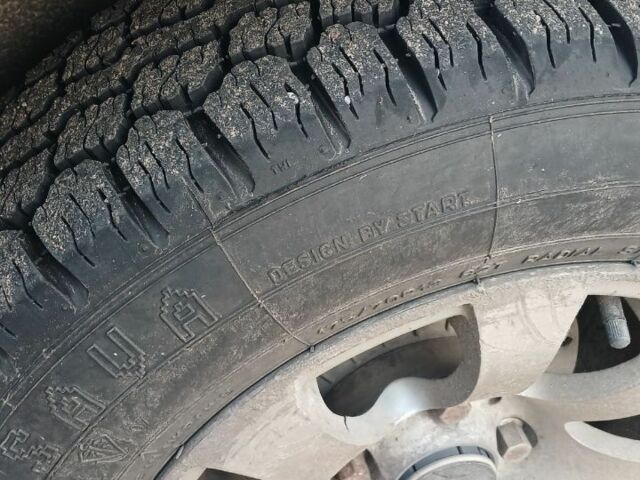 Сірий ВАЗ 2115 Самара, об'ємом двигуна 0 л та пробігом 178 тис. км за 2009 $, фото 4 на Automoto.ua