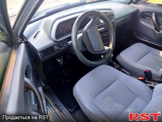 Серый ВАЗ 2115 Самара, объемом двигателя 1.6 л и пробегом 235 тыс. км за 2350 $, фото 6 на Automoto.ua