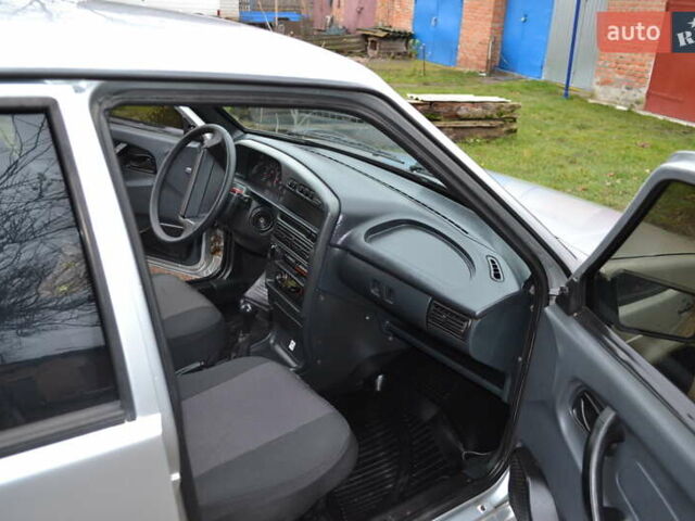 Серый ВАЗ 2115 Самара, объемом двигателя 1.6 л и пробегом 176 тыс. км за 2300 $, фото 21 на Automoto.ua